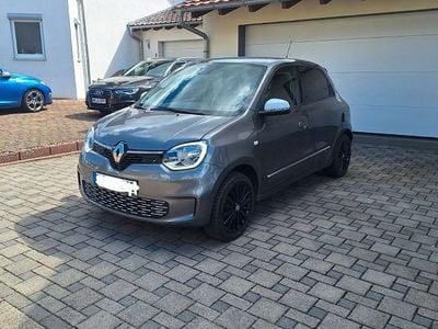 Second-hand Renault Twingo Urban Night 60 kW (82 CP) 2022 Gri Hatchback