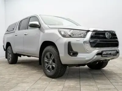 Gebraucht Toyota HiLux 215 PS (158 kW) 2025 Silber Pickup