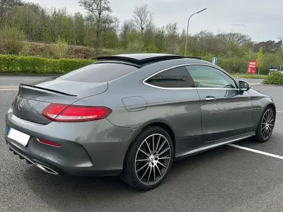 Używany Mercedes C250 AMG line 211 KM (155 kW) 2017 Szary Coupe