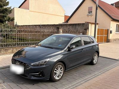 Gebraucht Hyundai i30 160 PS (117 kW) 2021 Grau Limousine