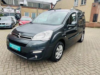 Grau Gebraucht 2017 Citroën Berlingo Shine Van / Kleinbus | 8.000 € (Fairer Preis)