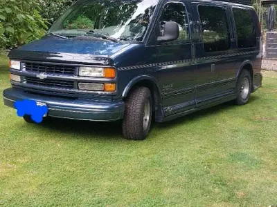 Gebraucht Chevrolet Express 256 PS (188 kW) 1999 Blau Van / Kleinbus