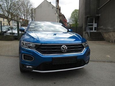 Usado VW T-Roc Cabriolet Active 110 HP (80 kW) 2021 Azul Cabrios