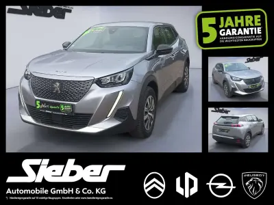 Gebraucht Peugeot e-2008 Active 100 kW (136 PS) 2023 Grau SUV