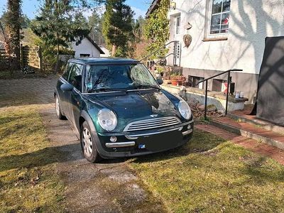 Second-hand Mini ONE 90 CP (66 kW) 2004 Verde Hatchback