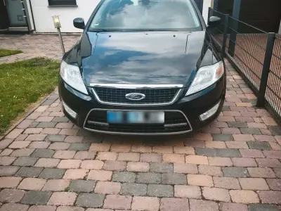 Gebraucht Ford Mondeo 145 PS (106 kW) 2008 Schwarz Kombi