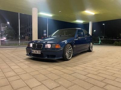 BMW 323 Compact