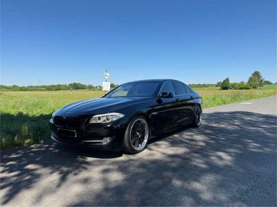 BMW 523