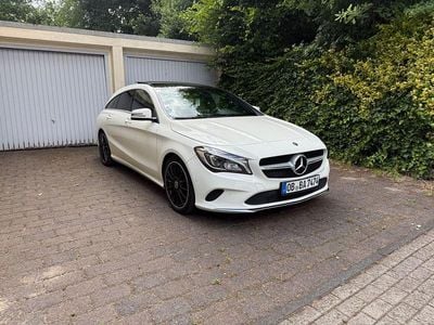 Second-hand Mercedes CLA180 AMG 109 CP (80 kW) 2017 Alb Berlinǎ