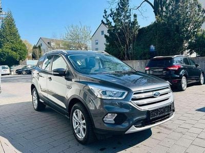 Gebraucht Ford Kuga Cool & Connect 150 PS (110 kW) 2019 Grau SUV
