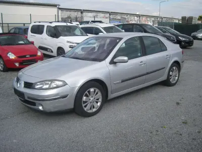 Gebraucht Renault Laguna II 135 PS (99 kW) 2006 Platingrau Kleinwagen