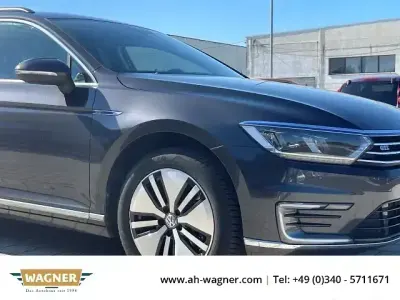 Gebraucht VW Passat GTE 218 PS (160 kW) 2018 Grau Kombi