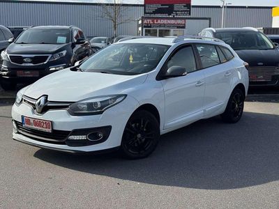 Gebraucht Renault Mégane GrandTour Initiale Paris 95 PS (69 kW) 2014 Gletscherweiss Kombi