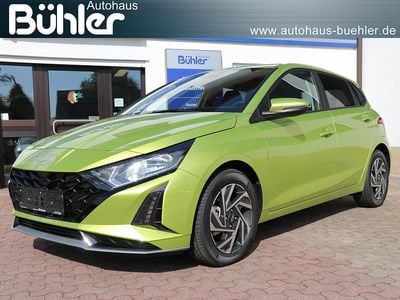 Neu Hyundai i20 Trend 90 PS (66 kW) 2025 Lucid lime metallic Kleinwagen