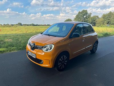 Gebraucht 2023 Renault Twingo Urban Kleinwagen | 13.600 € (Fairer Preis)