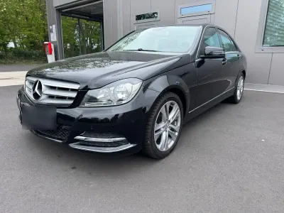 Gebraucht Mercedes C180 Avantgarde 156 PS (114 kW) 2012 Schwarz Limousine