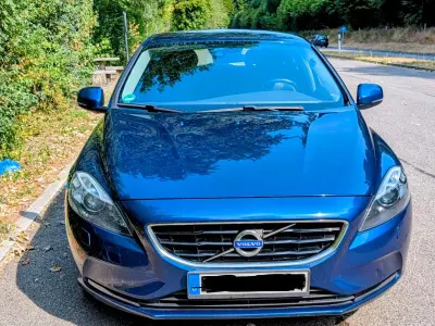 Gebraucht Volvo V40 Ocean Race 190 PS (139 kW) 2015 Blau Kombi