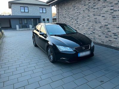 Schwarz Gebraucht 2014 Seat Leon ST Kombi | 5.690 € (Fairer Preis)