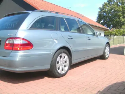 Gebraucht Mercedes E220 Elegance 136 PS (100 kW) 2004 Grau Limousine