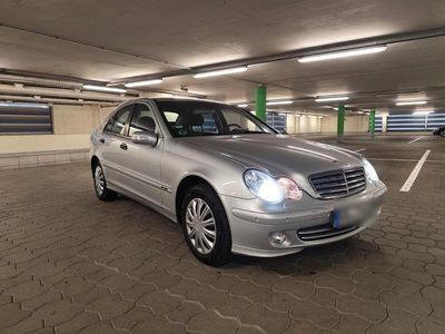 Mercedes 200