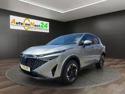 Gebraucht Nissan Qashqai N-Connecta 158 PS (116 kW) 2024 Grau metallic SUV