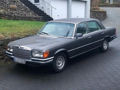 Usata Mercedes 280 185 CV (136 kW) 1978 Grigio Berlina