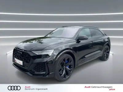 Gebraucht Audi Q8 Ambiente 600 PS (441 kW) 2022 Mythosschwarz metallic SUV