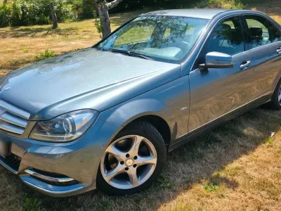 Gebraucht Mercedes C200 Avantgarde 184 PS (135 kW) 2012 Silber Limousine