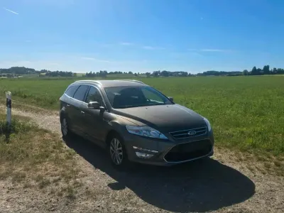 Gebraucht Ford Mondeo 163 PS (119 kW) 2014 Grün Kombi