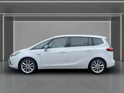 Używany Opel Zafira Tourer 170 KM (125 kW) 2015 Biały Minivan