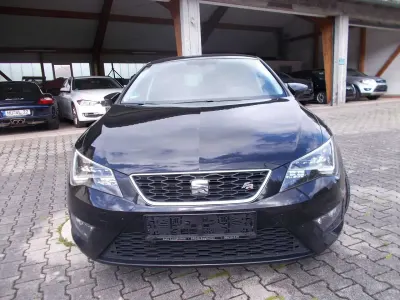 Gebraucht Seat Leon FR 179 PS (131 kW) 2015 Mitternachtsschwarz Limousine