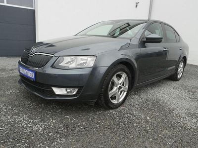 Gebraucht Skoda Octavia Elegance 150 PS (110 kW) 2015 Grau Kleinwagen