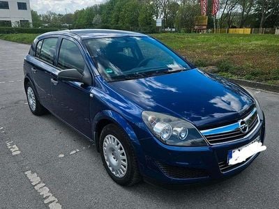 Second-hand Opel Astra 115 CP (84 kW) 2009 Albastru Hatchback
