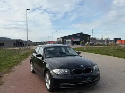 Gebraucht BMW 118 150 PS (110 kW) 2007 Schwarz Kleinwagen
