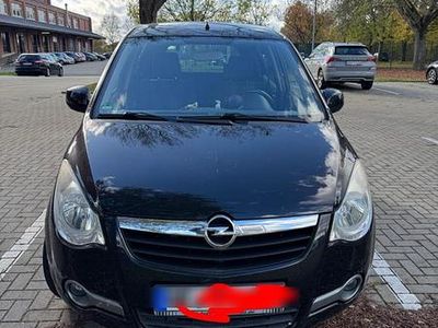 Opel Agila