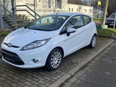 Gebraucht Ford Fiesta Ambiente 82 PS (60 kW) 2009 Kleinwagen