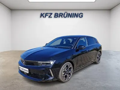Gebraucht Opel Astra 179 PS (131 kW) 2022 Diamant schwarz metallic (metallic) Kleinwagen