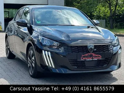Gebraucht Peugeot 208 Allure 101 PS (74 kW) 2025 Schwarz Kleinwagen