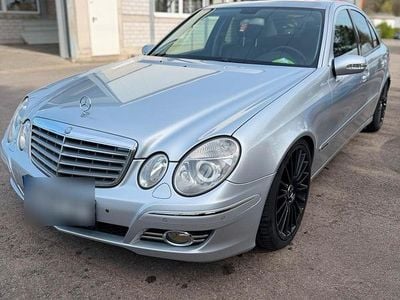 Usata Mercedes E420 314 CV (230 kW) 2005 Argento Berlina