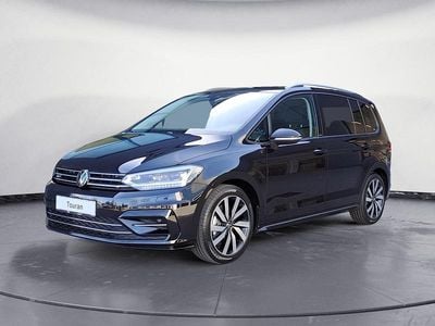 Schwarz Gebraucht 2024 VW Touran Move Van / Kleinbus | 40.920 €