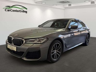 Gebraucht BMW 530 M Sport 292 PS (214 kW) 2022 Skyscraper grau Limousine