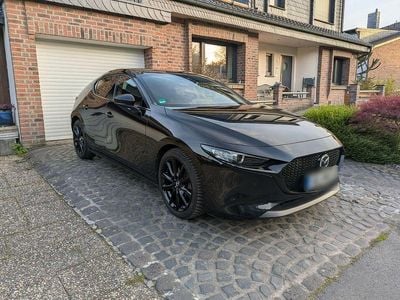 Begagnad Mazda 3 Homura-Line 186 HK (136 kW) 2022 Svart Sedan