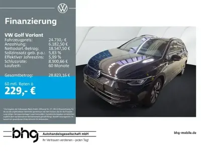 Gebraucht VW Golf VIII Life 150 PS (110 kW) 2025 Grenadillschwarz metallic Kombi