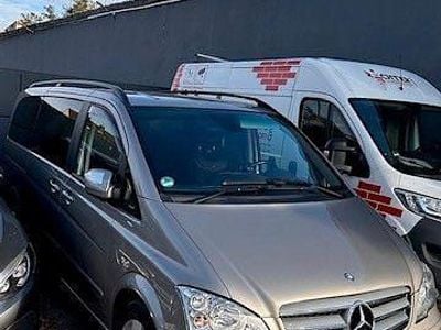 Beige Gebraucht 2011 Mercedes Viano Edition Van / Kleinbus | 13.850 € (Fairer Preis)