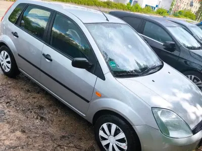 Gebraucht Ford Fiesta 69 PS (50 kW) 2003 Kleinwagen