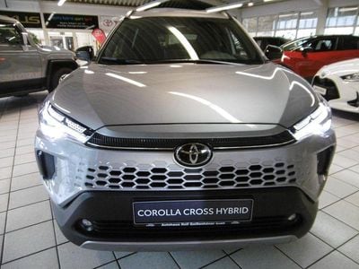 Grau Neu 2025 Toyota Corolla Cross Team SUV | 38.990 € (Fairer Preis)