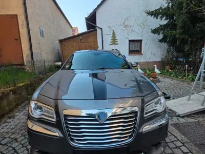 Usata Lancia Thema Gold 190 CV (139 kW) 2013 Grigio Berlina