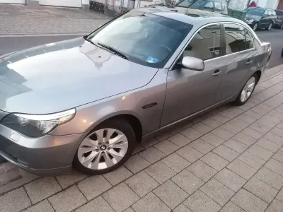 Gebraucht BMW 530 Sport Line 235 PS (172 kW) 2007 Grau Limousine