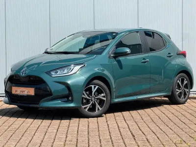 Gebraucht Toyota Yaris Style 92 PS (67 kW) 2025 Grün Kleinwagen