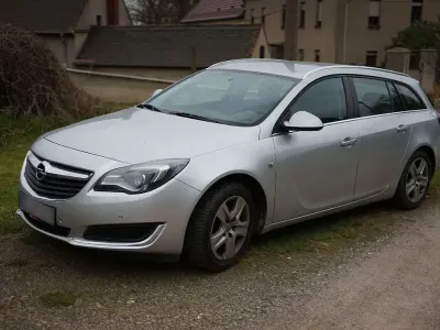 Gebraucht Opel Insignia Business 136 PS (100 kW) 2016 Silber Kombi